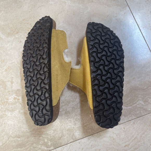 Birkenstock New Arizona Mustard Shearling Sandals - Picture 3 of 3